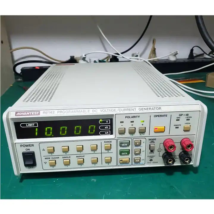 その他 Advantest R6142 DC-V/DC-I Source ADVANTEST R6142 Programmable direct voltage / current generator