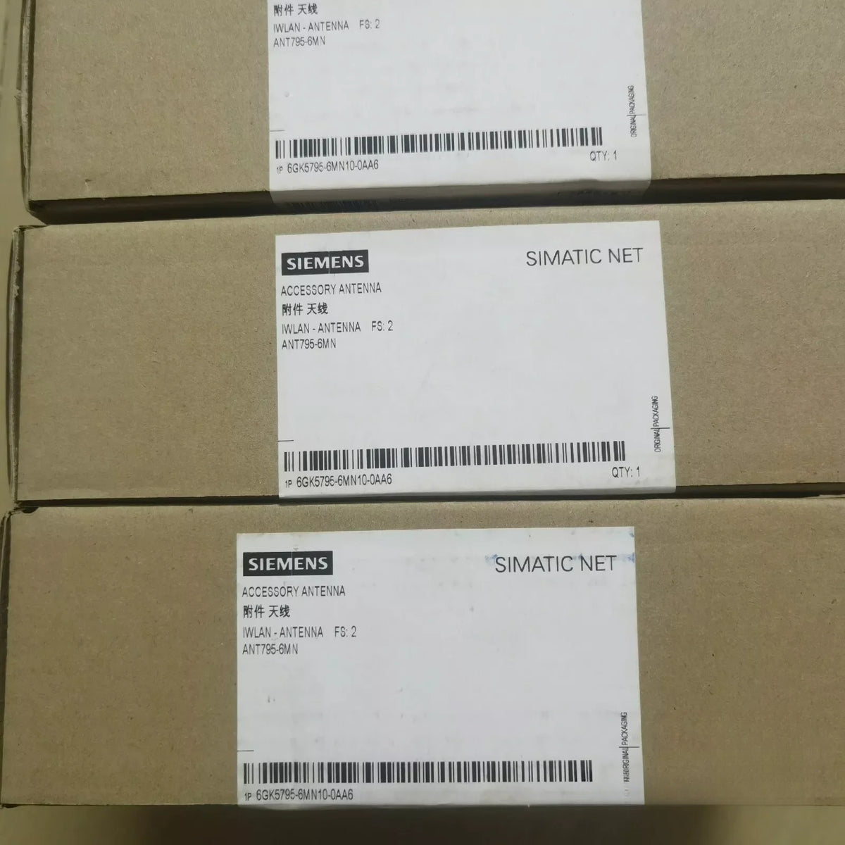 1 PC NEW 6GK5795-6MN10-0AA6 Directional Antenna #B7956 CL - XG eqpt