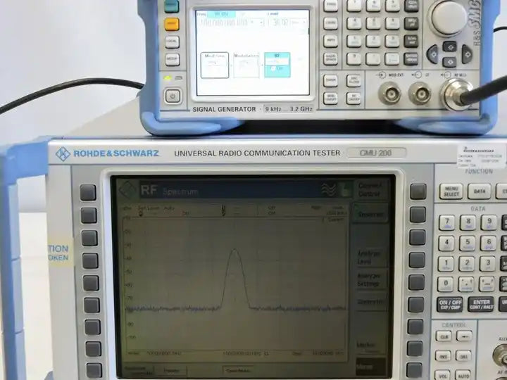 ROHDE&SCHWARZ CMU200 Radio Communication Tester - XG eqpt