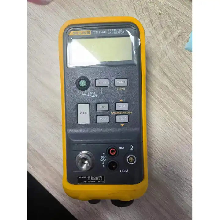 Fluke 718 100G pressure calibrator used