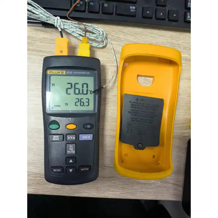 Fluke 52-2 60HZ Dual-Input Digital Thermometer used