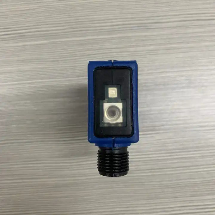 New and Original Wenglor WMO3PCT2 Print Mark Reader sensor 12-18MM RANGE - XG eqpt