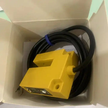 Photoelectric switch E3S-GS1E4 elevator sensor IC Original electronic components with high quality integrated circuit - XG eqpt