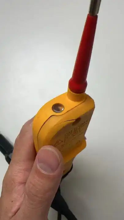 Fluke T150 Two-pole Voltage and Continuity Electrical Tester  Used - XG eqpt