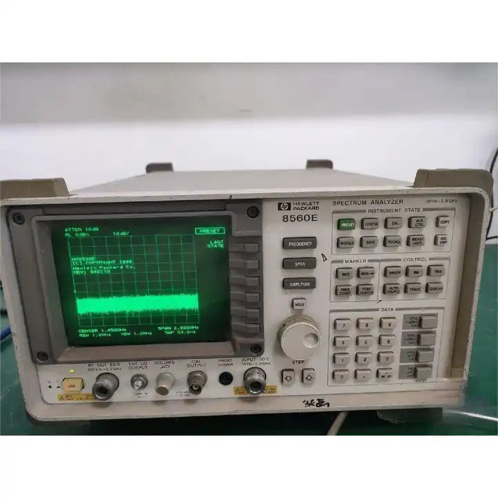 Agilent  8560E 30Hz - 2.9GHz Spectrum Analyzer with Tracking Generator used