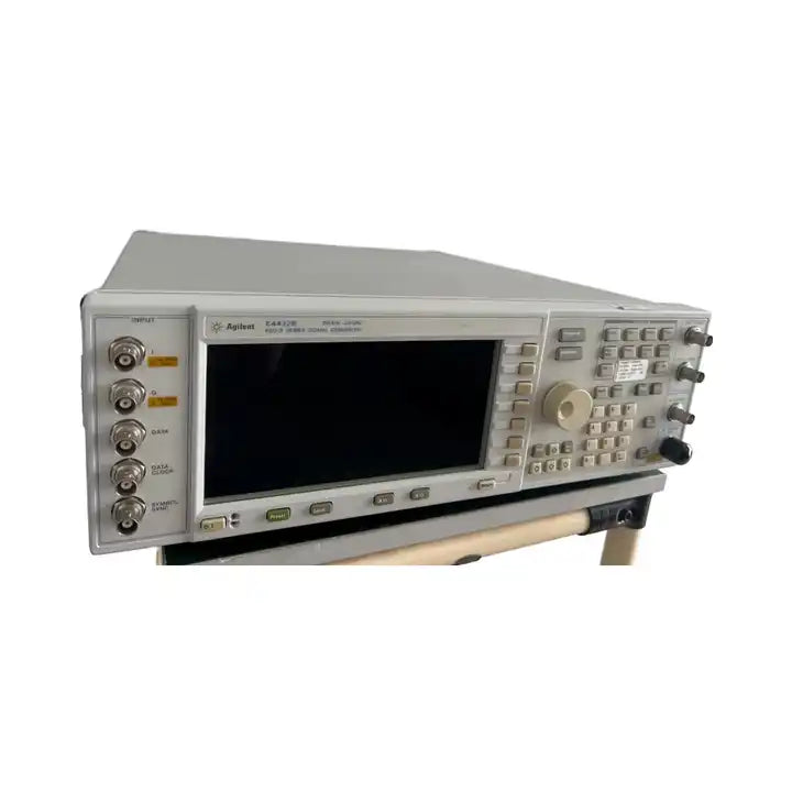 Agilent E4432B ESG-D 250 KHz-3.0 GHz Signal Generator OPT 1E5, UN5, UN8, UND/