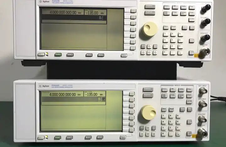 1 pc Agilent E4422B ESG Series Signal Generator 250 kHz - 4 GHz - Free Shipping/ - XG eqpt