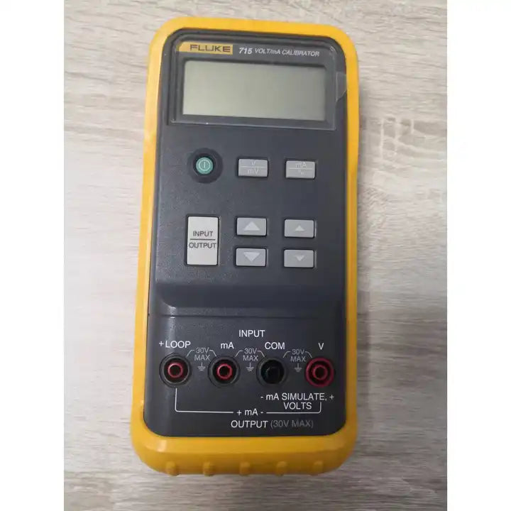 Fluke 715 Volt/mA Calibrator used