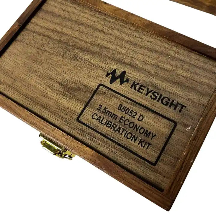 Keysight 85052D Economy Mechanical Calibration Kit, DC to 26.5 GHz, 3.5 mm