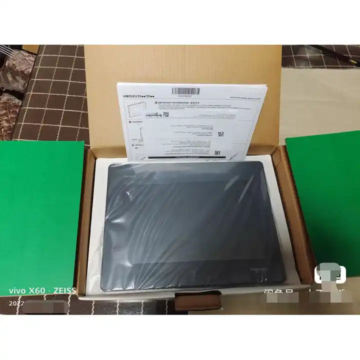 100% NEW Schneider HMIGXU5512 10 inch touch screen - XG eqpt