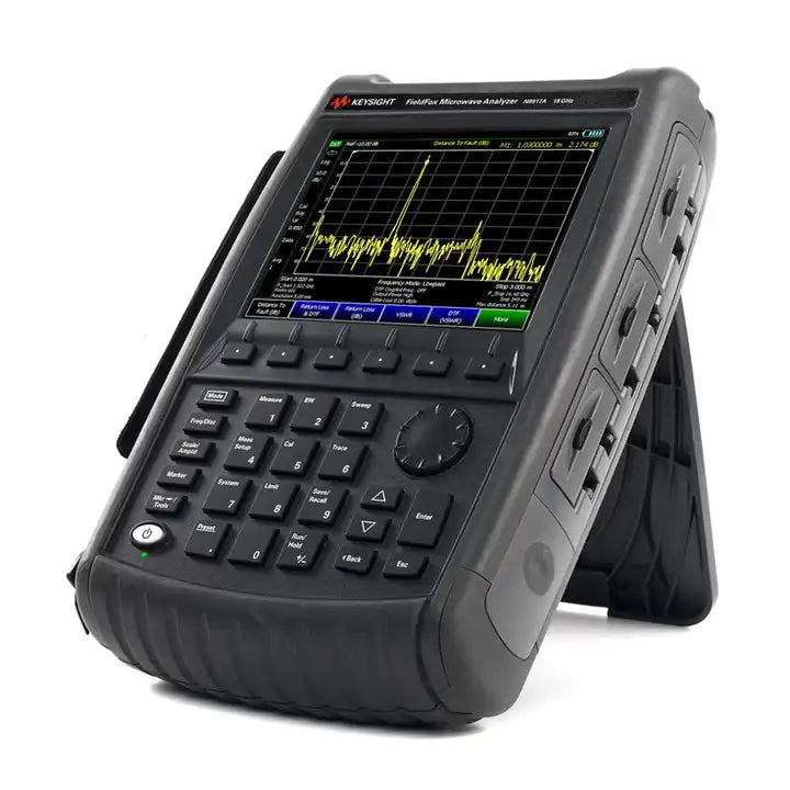 Keysight N9917A FieldFox Handheld Microwave Analyzer, 18 GHz frequency 18GHz DANL at 1GHz -155 dBmW
