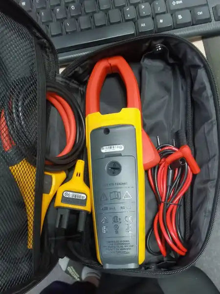 FLUKE 376 True RMS AC/DC Clamp Meter with Iflex Cable, Leads and case - XG eqpt