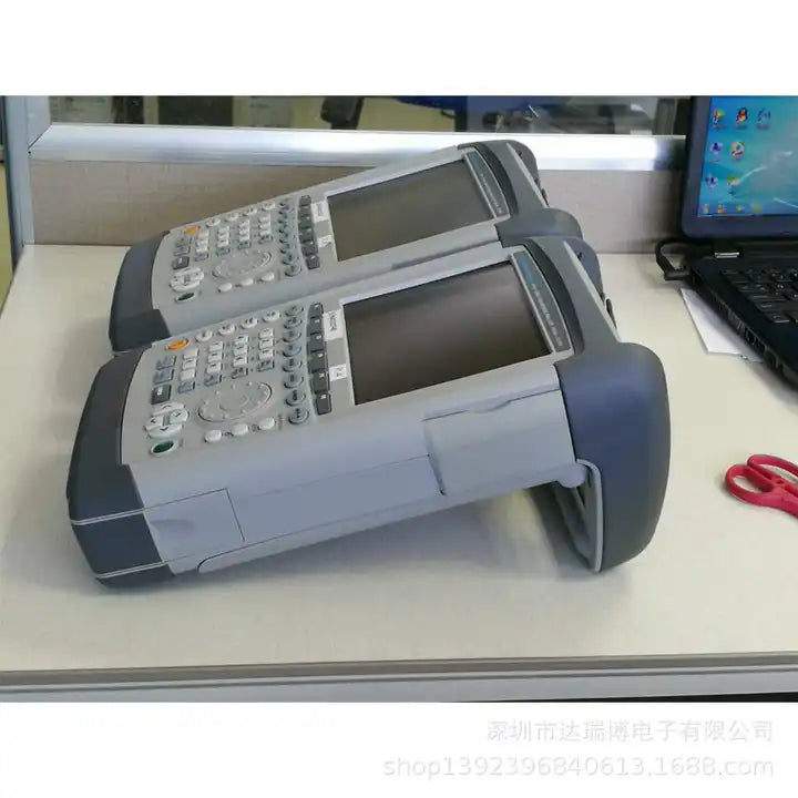German R&S ZVH4/ZVH8 handheld antenna feeder analyzer