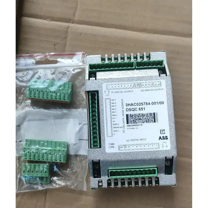 A B B ROBOTICS DSQC651 3HAC025784-001/00 A B B IRC5 Control Cabinet I/O Mod new - XG eqpt