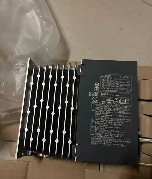 Mitsubishi MR-JE-100A Servo Drive MRJE100A New - XG eqpt