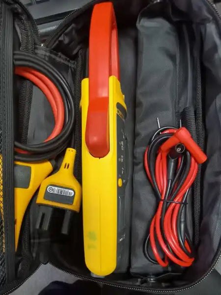 FLUKE 376 True RMS AC/DC Clamp Meter with Iflex Cable, Leads and case - XG eqpt
