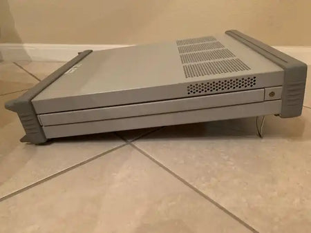 Agilent 81101A 50MHz Pulse Generator - XG eqpt