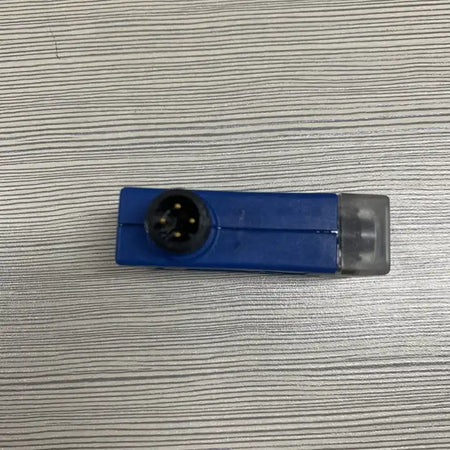 New and Original Wenglor WMO3PCT2 Print Mark Reader sensor 12-18MM RANGE - XG eqpt