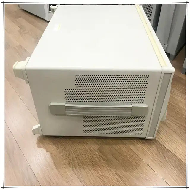 Used Advantest R3765CH 3G vector network Analyzer 40MHz-3.8GHz spectrum analyzer - XG eqpt