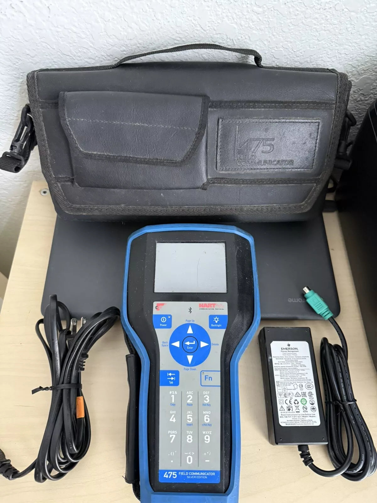 EMERSON 475 Field Communicator 3.9 HART with Bag & Charger