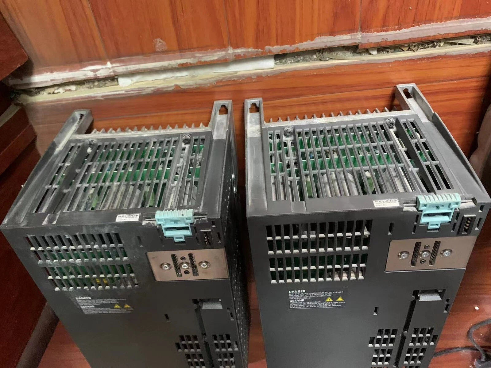 SIEMENS 6SL3210-1SE23-2UA0 Single Axis Drive - Reliable Industrial Automation Solution