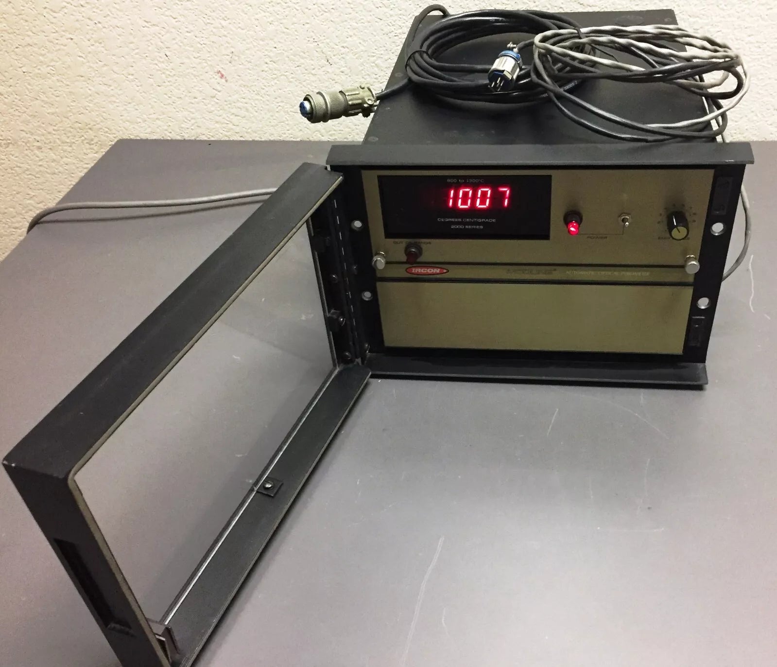 Ircon Modline 2-13C20-4-1-0-32-0-000, 2000 Series Automatic Optical Pyrometer