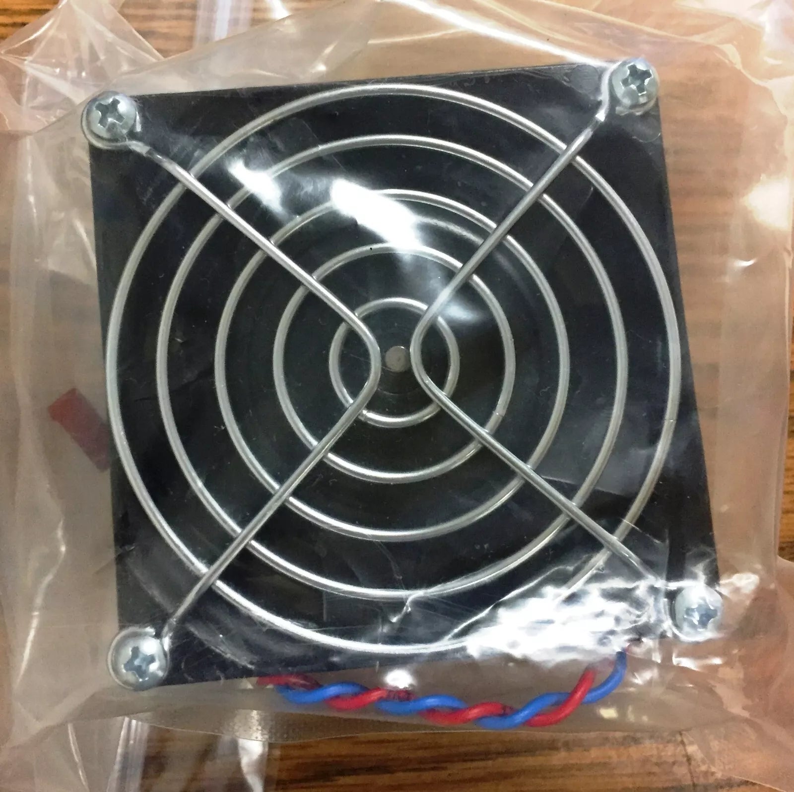 Papst Type 8112-G DC Fan 8V and 16V with Fan Cover on Both Sides