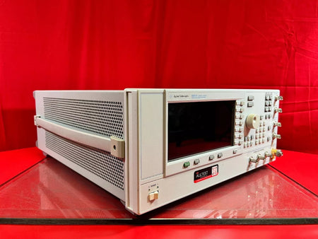 Agilent/Keysight E8257D PSG Analog Signal Generator, 250 kHz to 31.8 GHz