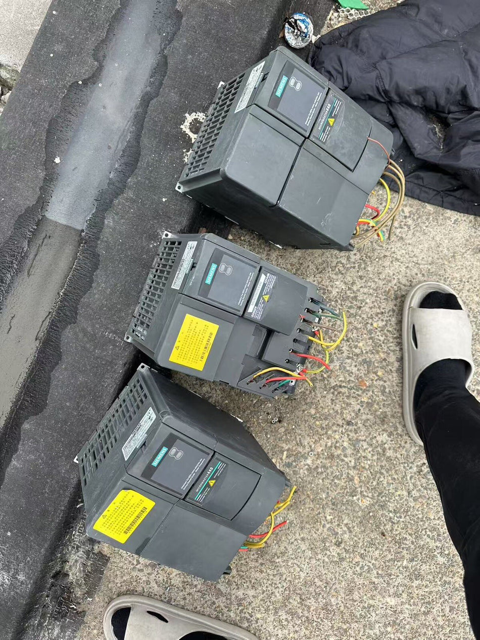 Siemens 6SE6440-2UD25-5CA1 Frequency Inverter