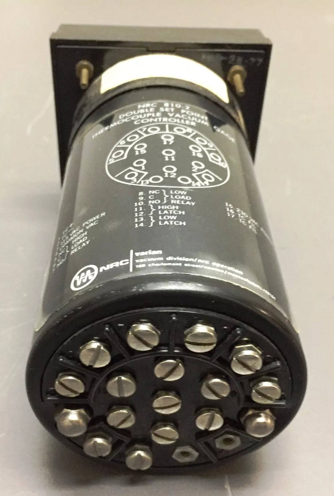 Varian MR-23-05 Double Set Point 810-2 Thermocouple Vacuum Gauge Controller