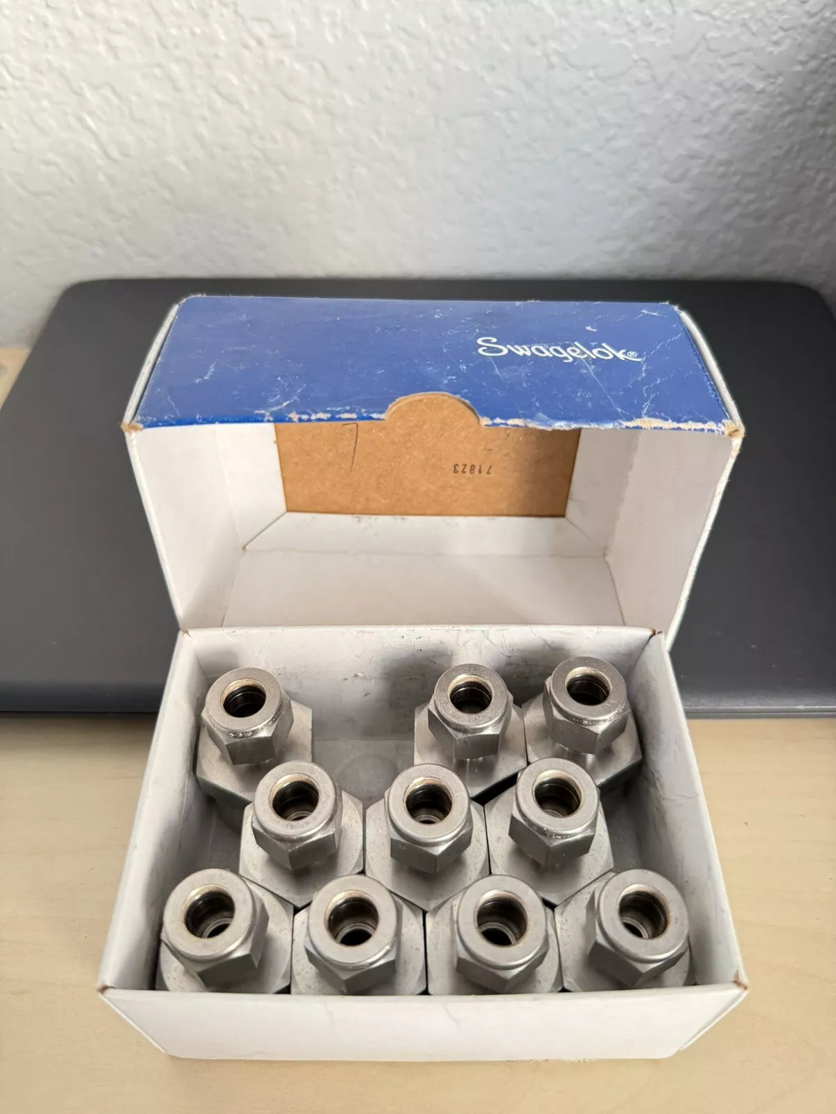 Swagelok SS-600-1-12W Stainless Male Connector 3/8in Tube X 3/4in Mpw - Pack of 10