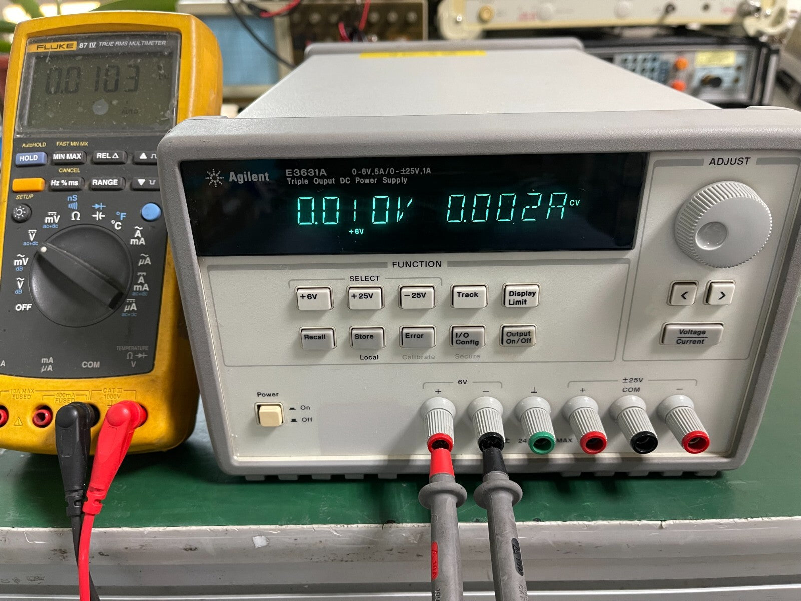 Agilent E3631A Triple Output DC Power Supply _ KR01127735 - XG eqpt