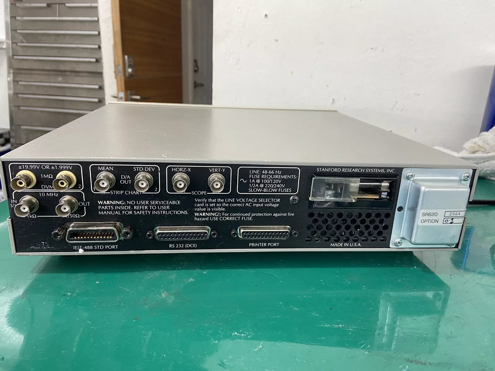 SRS Stanford Research SR620 12 Digit Frequency Counter 1.3 GHz 25 ps with Opt 01
