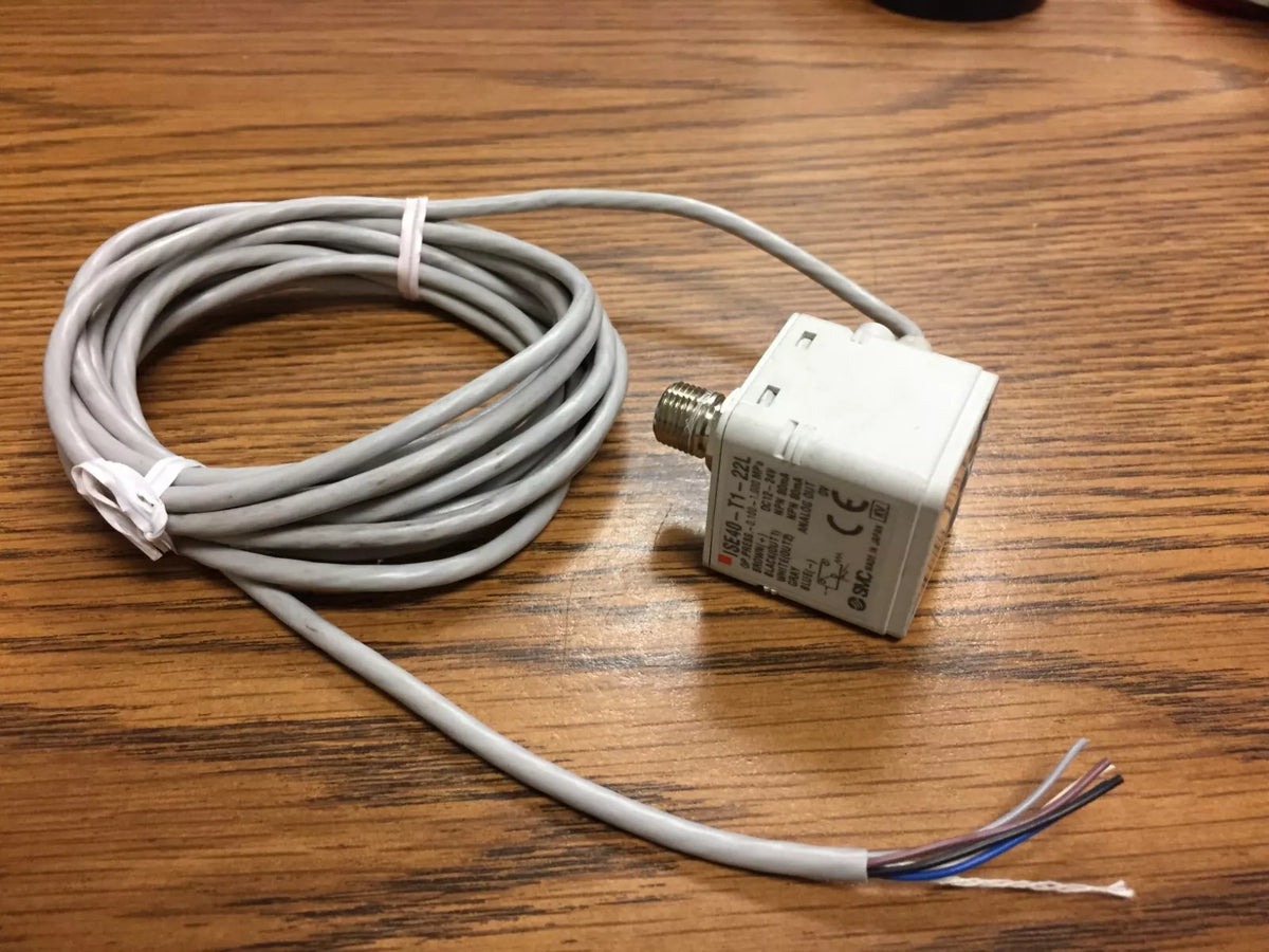 SMC ISE40-T1-22L Digital Pressure Switch