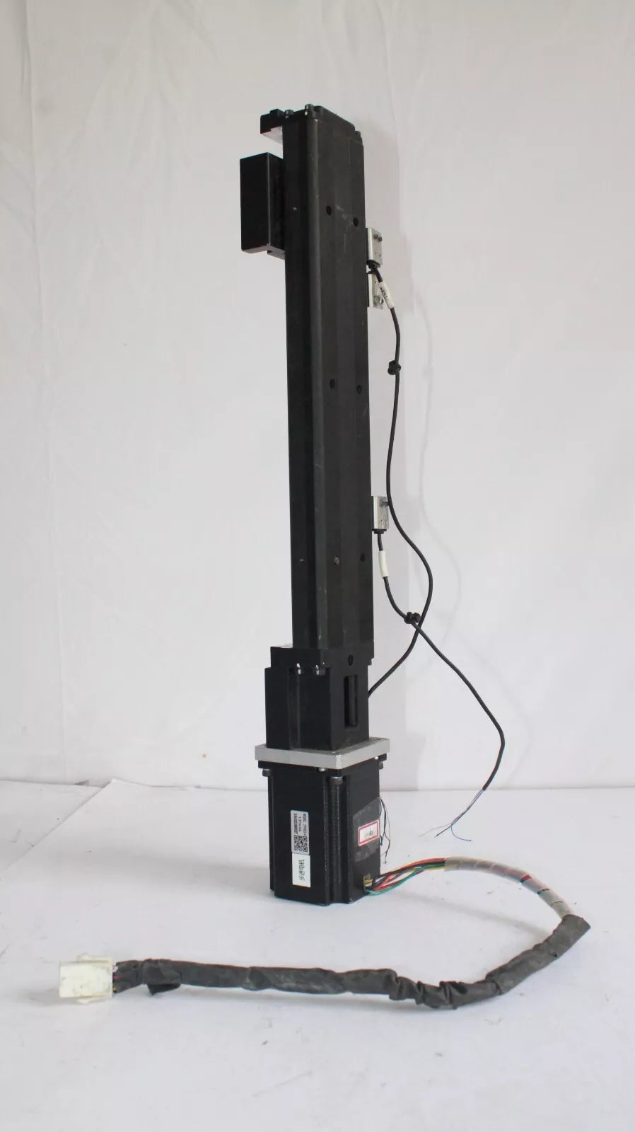 THK KR30H10A-0200-0 LM Guide Actuator with Leadshine Stepper Motor