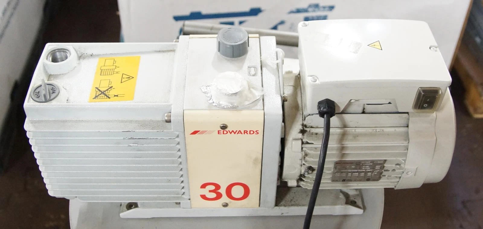 Edwards E2M30 Dual Stage Rotary Vane Mechanical Vacuum Pump