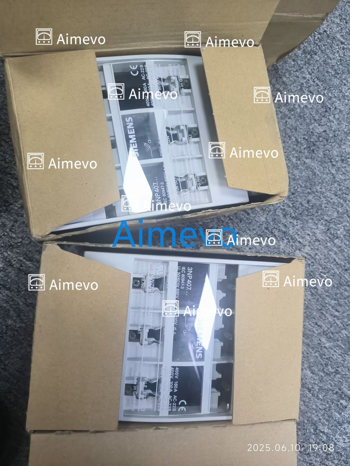 3NP4070-0CA0 by SIEMENS