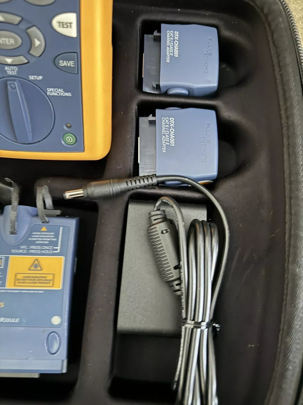 FLUKE NETWORKS DTX-1800 MM MFM2 Cable Analyzer Fiber Copper Certification Tester