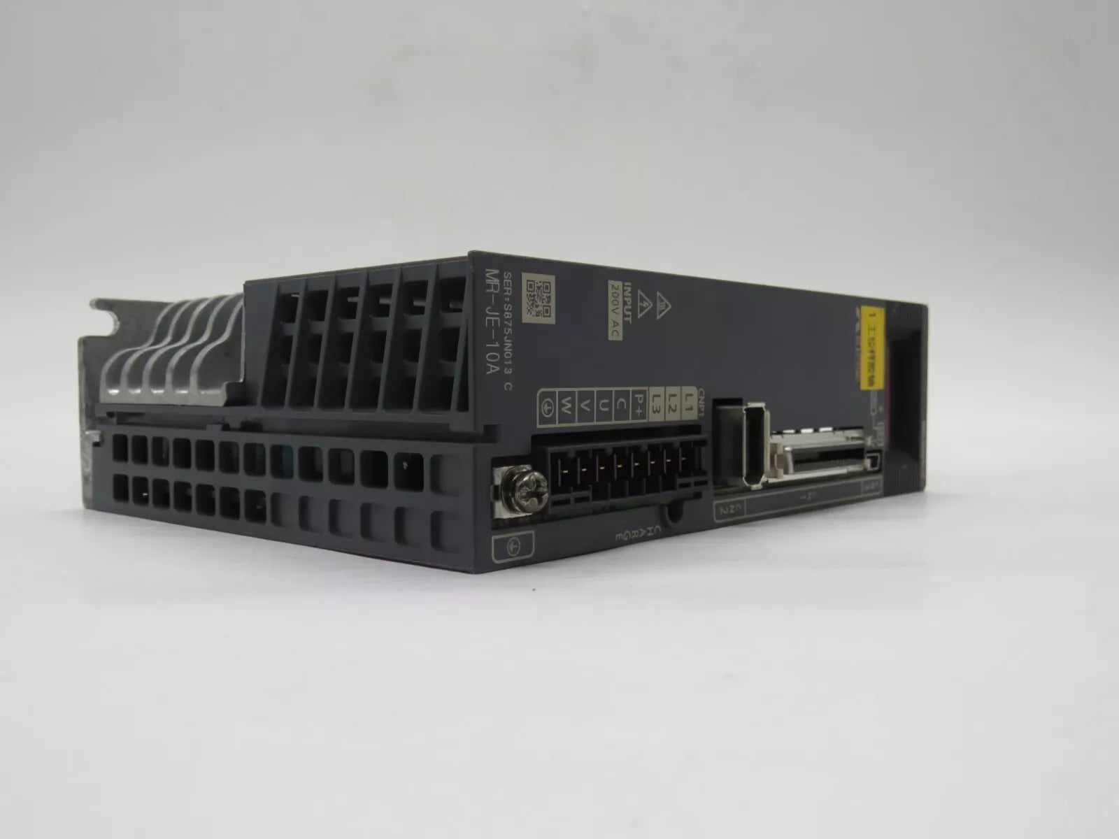 Set of 2 Mitsubishi MR-JE-10A AC Servo Drive 100 Watt 200V