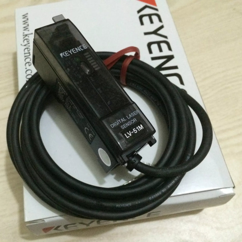 KEYENCE LV-51M LV51M Laser Sensor with Expedited Shipping