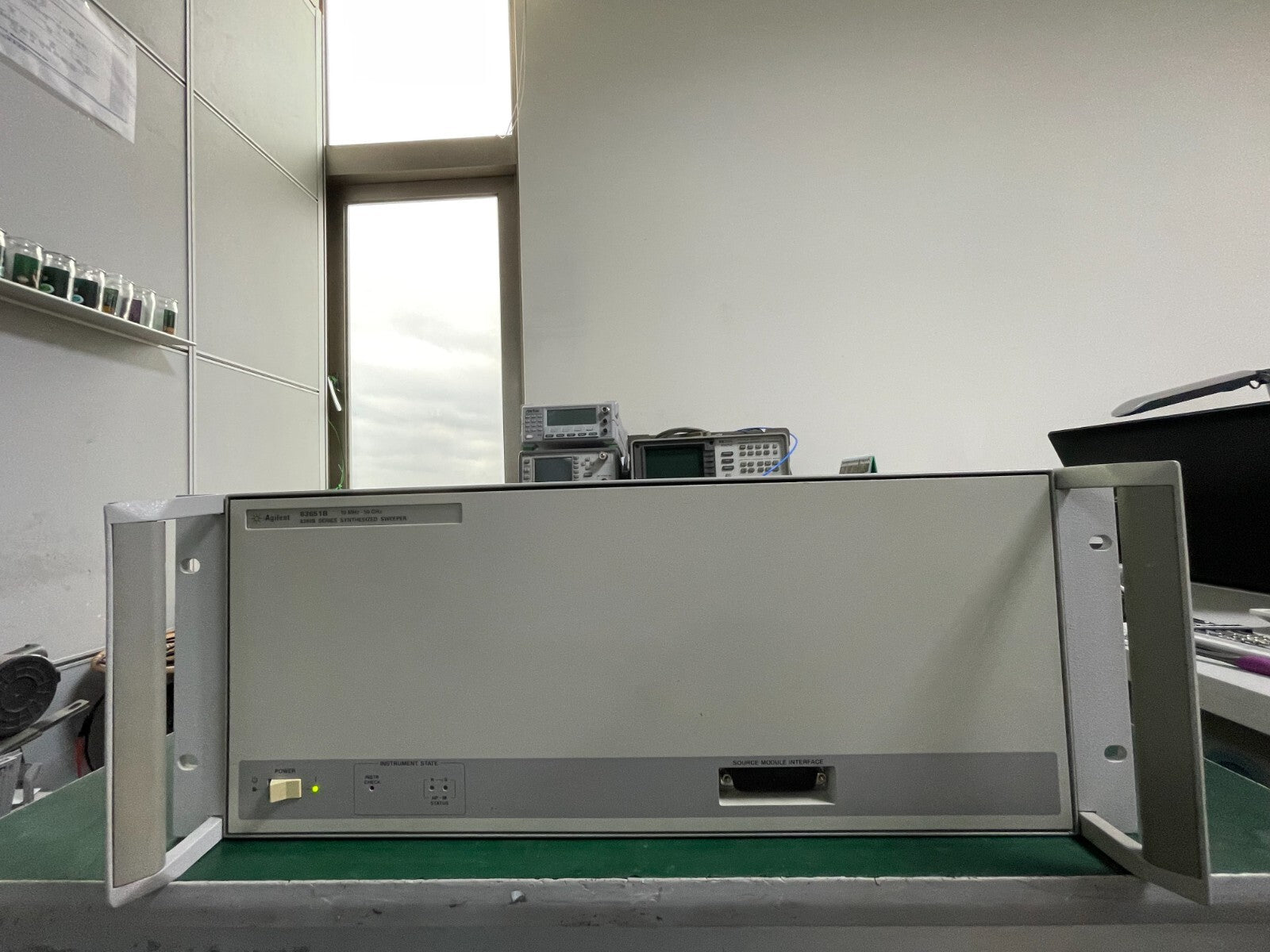 Agilent 83651B 45MHz-50GHz Synthesized Sweeper _0968 - XG eqpt