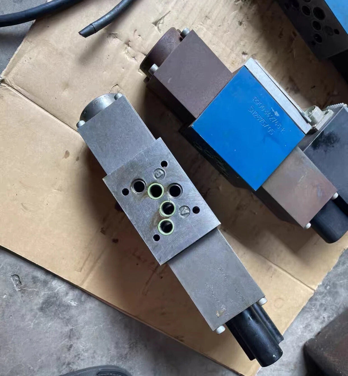 REXROTH R900558202 4WRSE 10 E1-80-32/G24K0/A1V BEKUM
