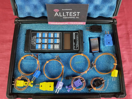 Newport HHCT-3 T165100 Thermocouple Calibrator Thermometer