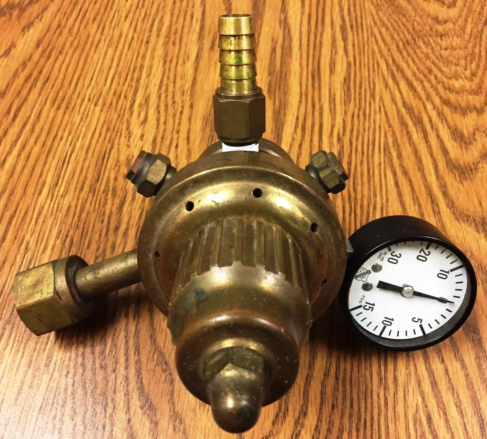 National Welding Equipment P/N 765 Hydrogen Gas Regulator with 1 Gauge
