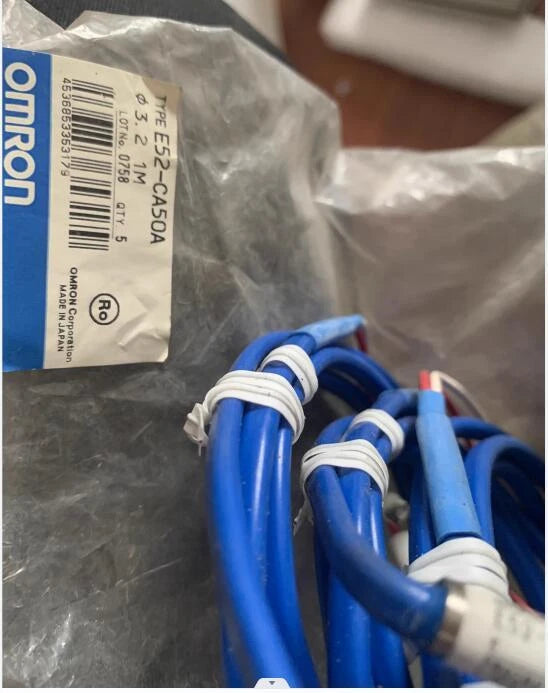 E52-CA50A Temperature Sensor 3.2 for Precise Temperature Measurements