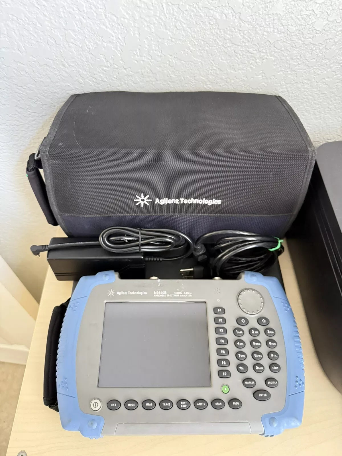 Agilent N9340B Handheld RF Spectrum Analyzer (HSA), 3 GHz