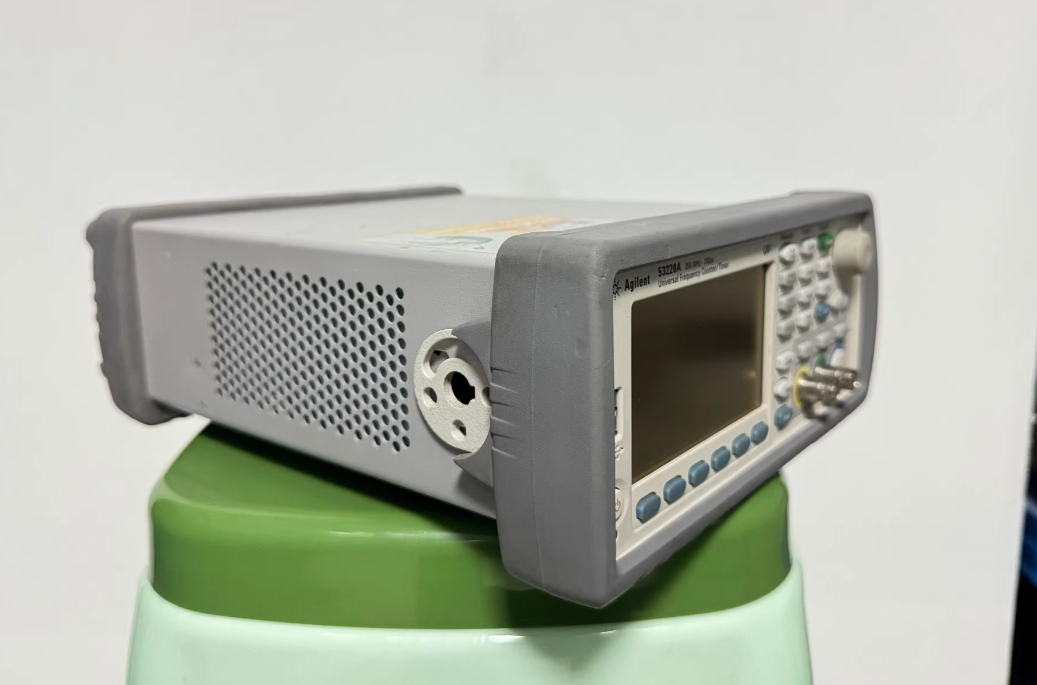 1PCS Keysight 53220A frequency meter