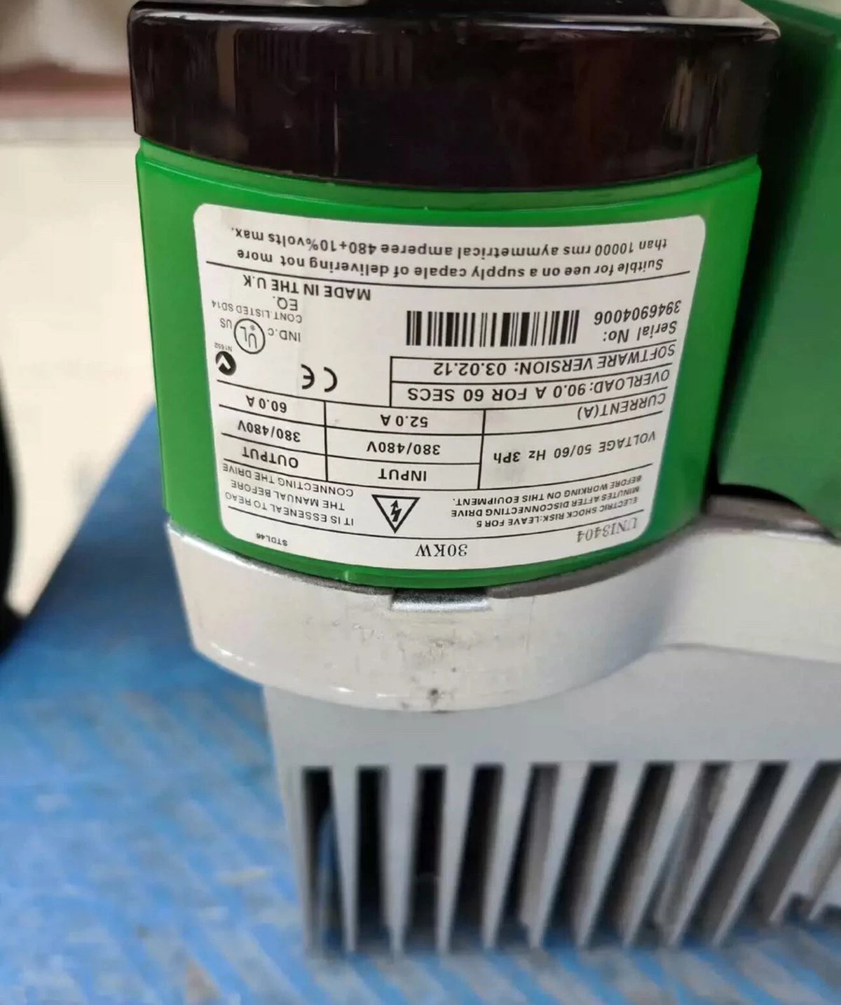 Control Techniques UNI3404: Vector Control Frequency Inverter