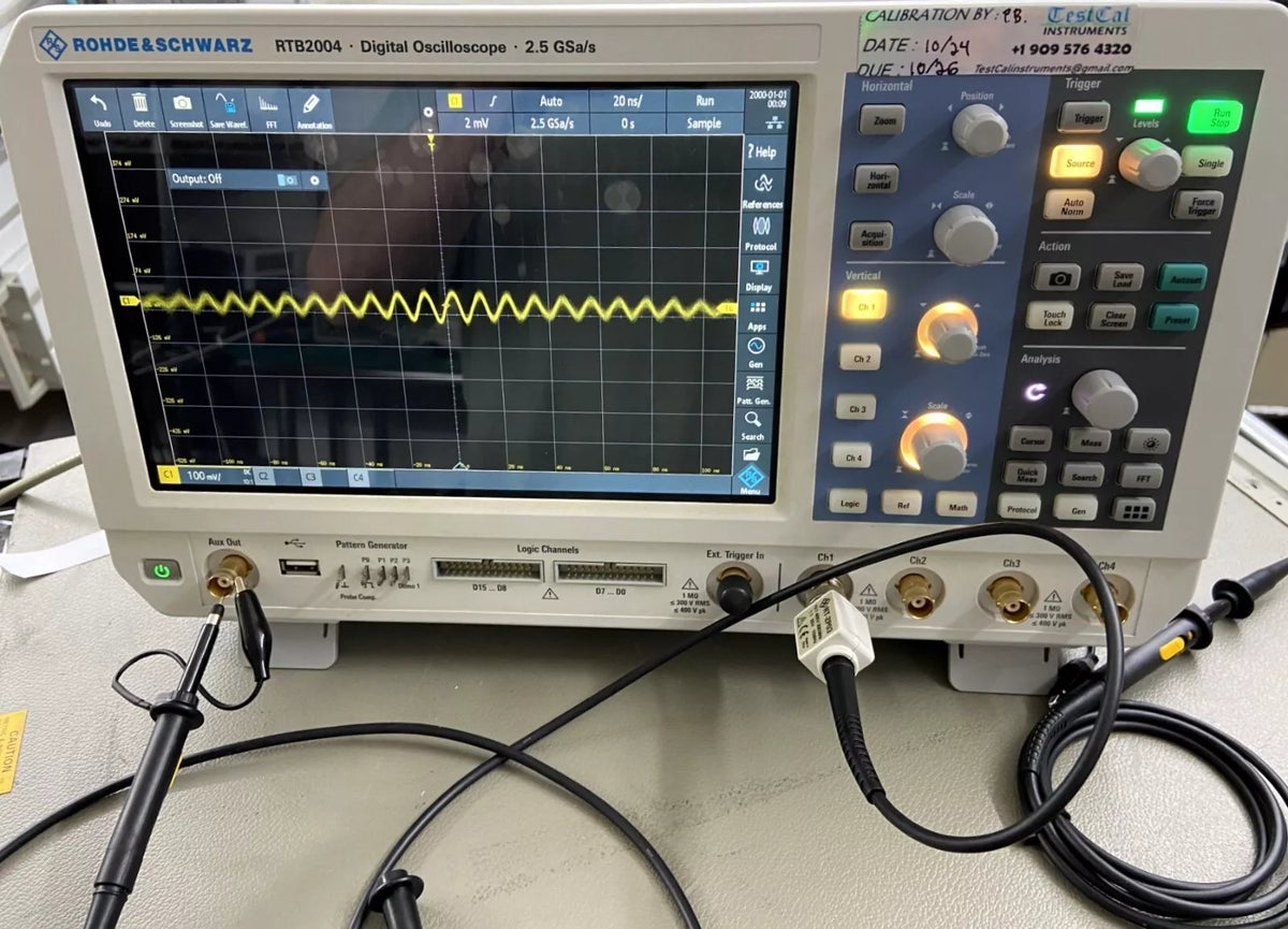 Rohde & Schwarz RTB2004 Digital Oscilloscope 300Mhz / 2.5Ghz 4Ch. HV Probe