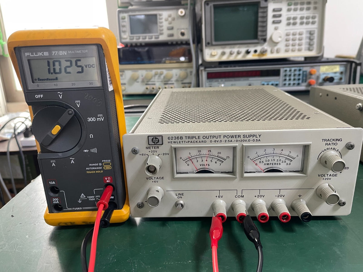 HP Agilent 6236B Triple Output DC Power Supply  0-20 V / 0-2.5A / 35 W